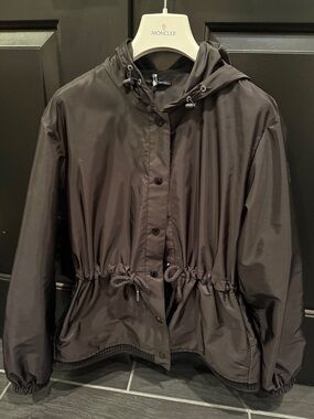 Moncler Rochebonne Black Drawstring Hooded Jacket - Women size 1